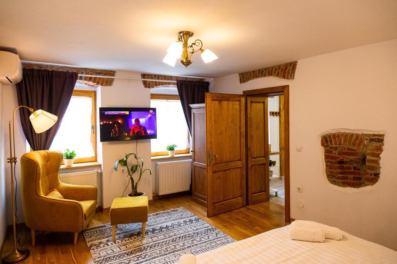 Stone Way Apartment シビウ エクステリア 写真